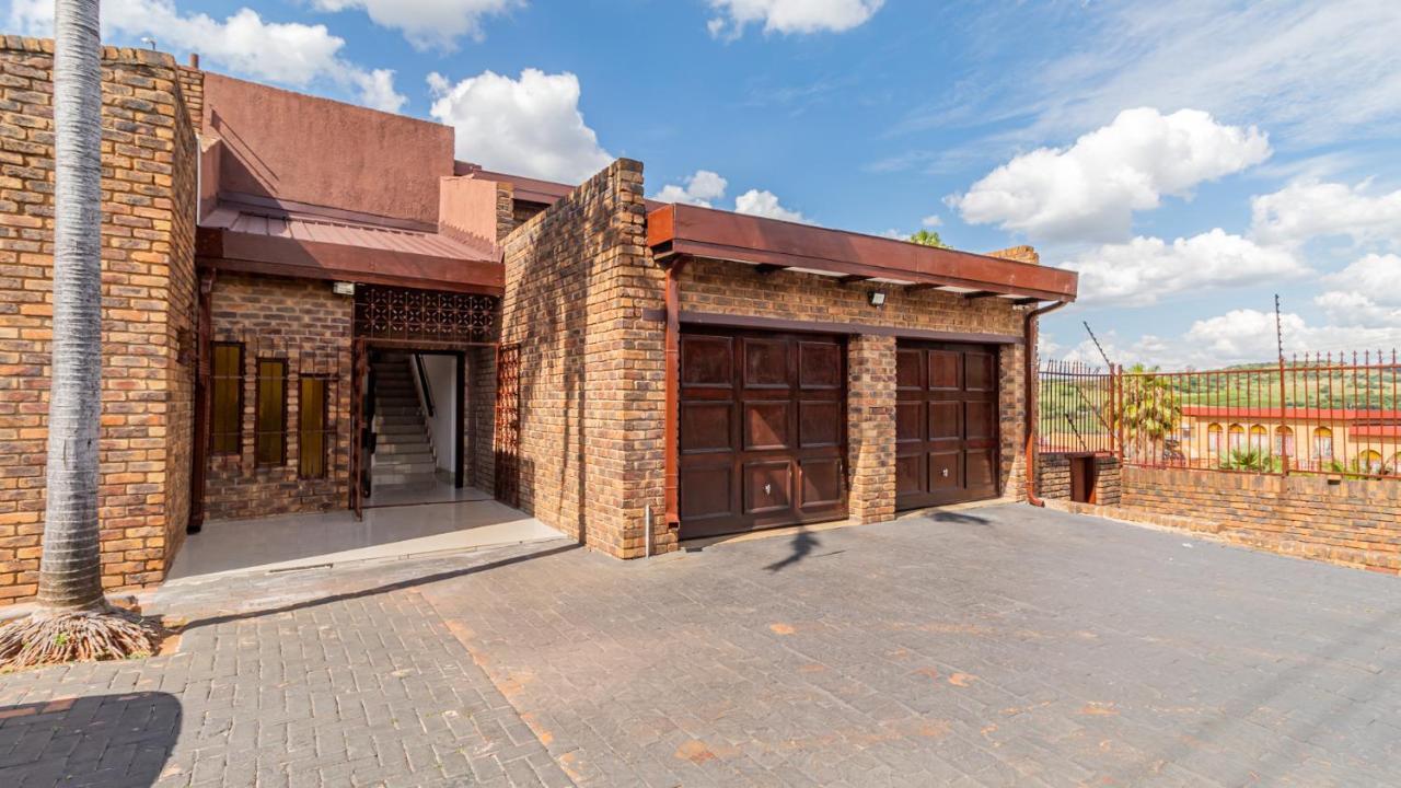 See You There Accommodation 2 Centurion Exterior foto
