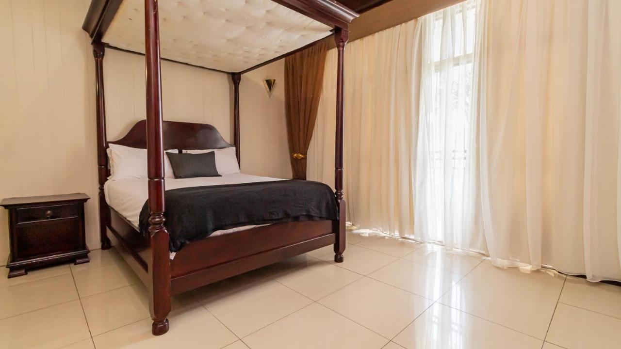 See You There Accommodation 2 Centurion Exterior foto
